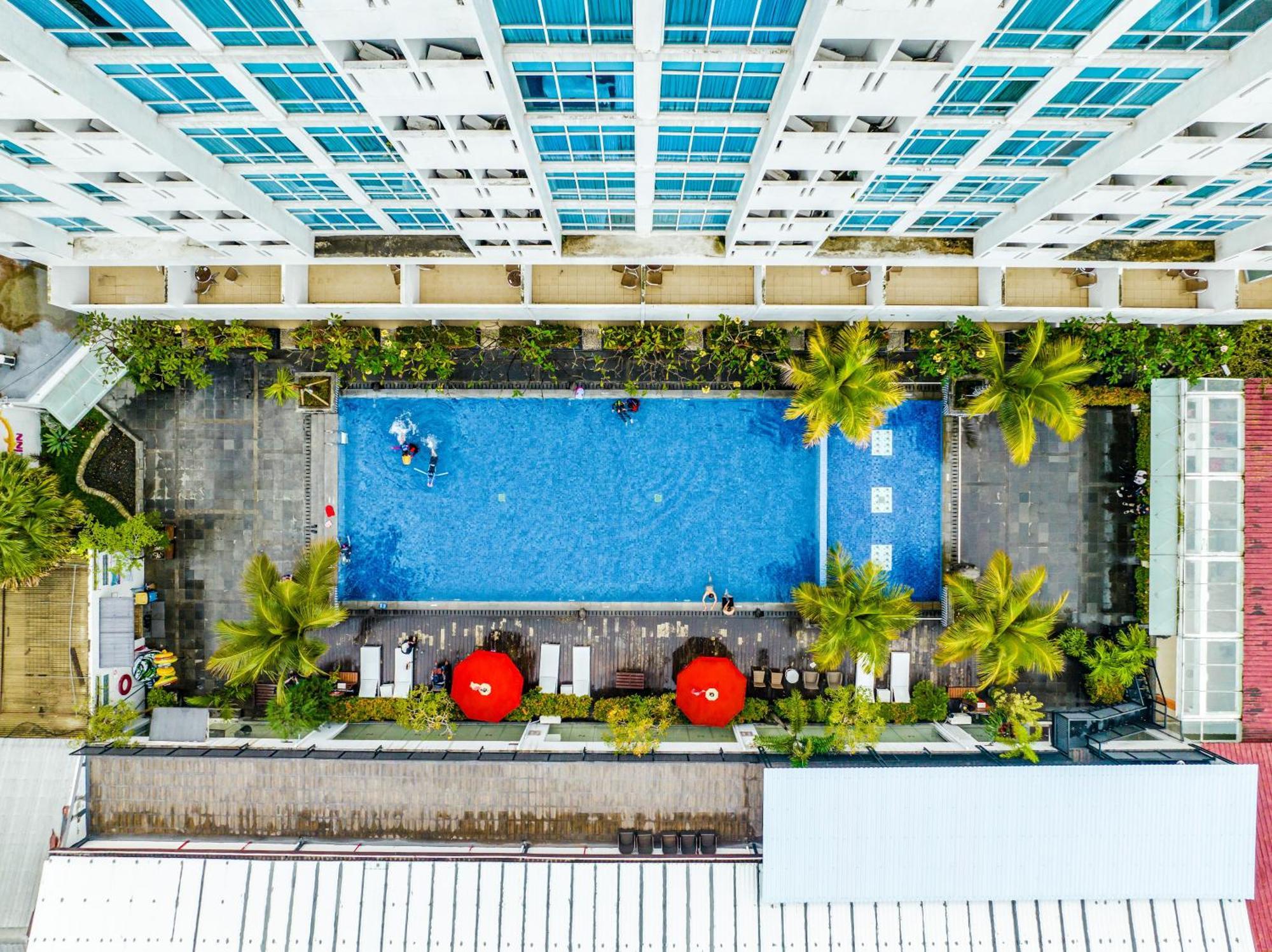 Swiss-Belinn Маланг Экстерьер фото